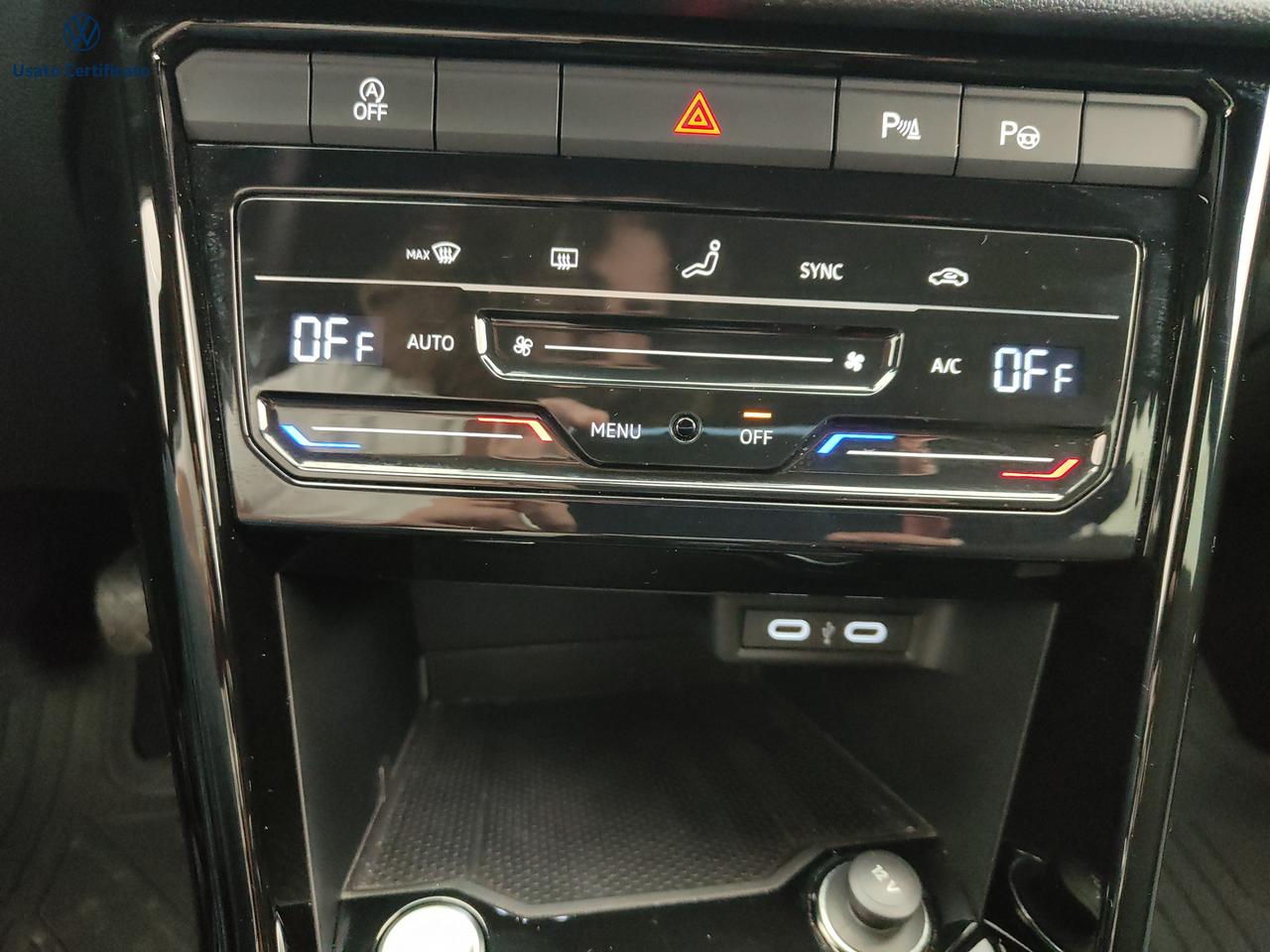 VOLKSWAGEN T-Roc - T-Roc 1.0 TSI Style