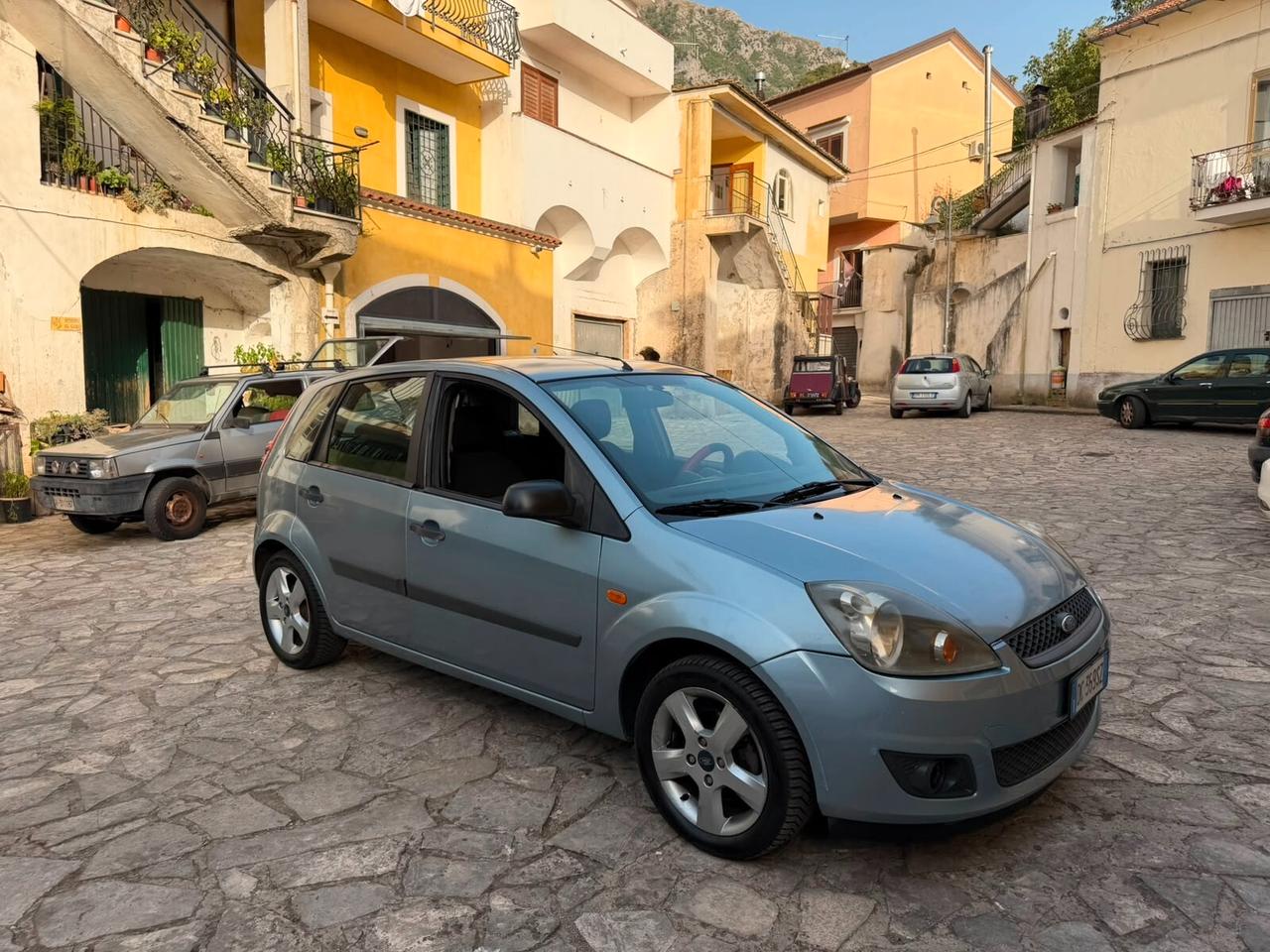 Ford Fiesta 1.4 TDCi 5p. Titanium
