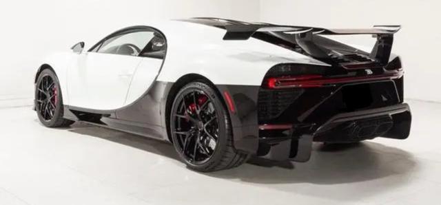BUGATTI Chiron CHIRON PUR SPORT 8.0 W16 1500HP "1 OF 60"