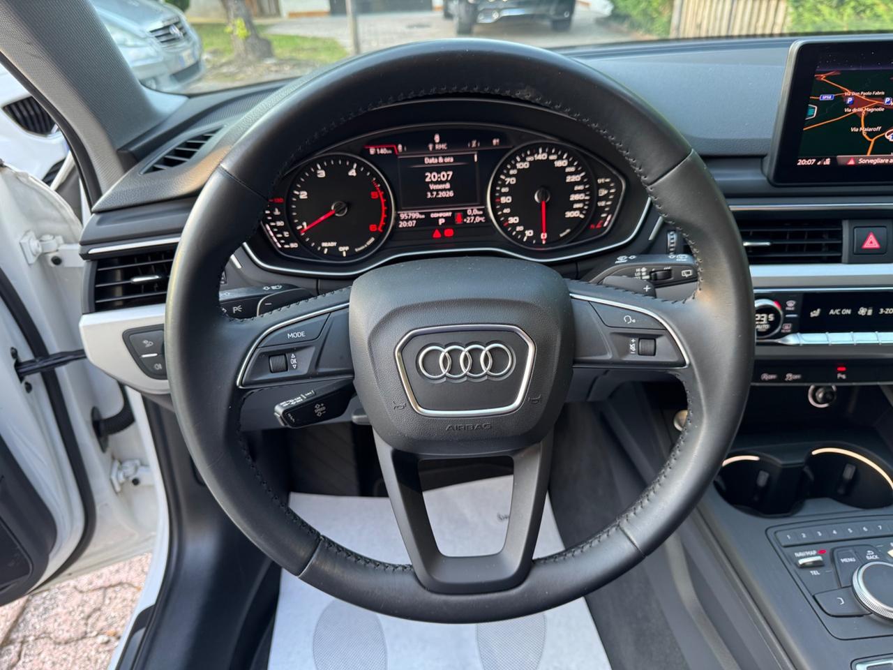 Audi A4 Avant 30 TDI S tronic Design