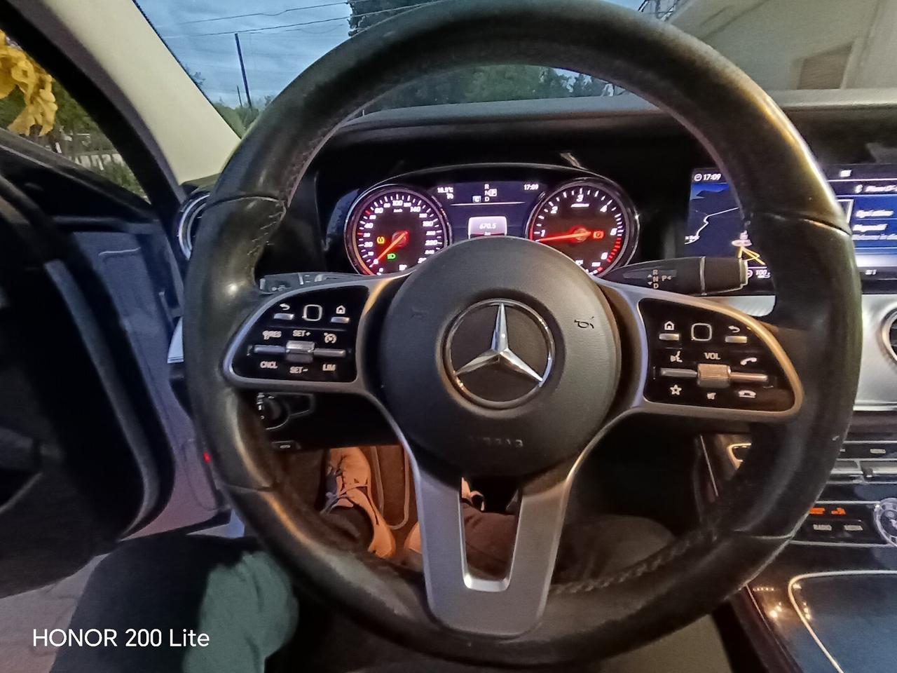 MERCEDES-BENZ E 220 d Auto Bus. Sport All-Terrain