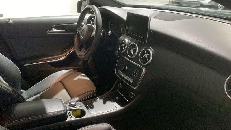 Mercedes-Benz Classe A A 160 d Automatic Sport