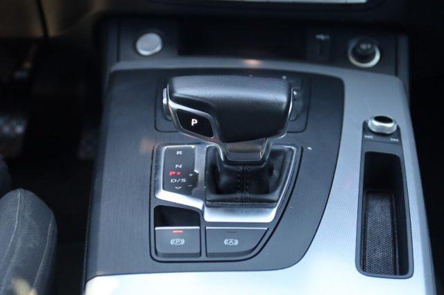 AUDI Q5 40 TDI quattro S tronic S-line Uniprop. Iva esp.