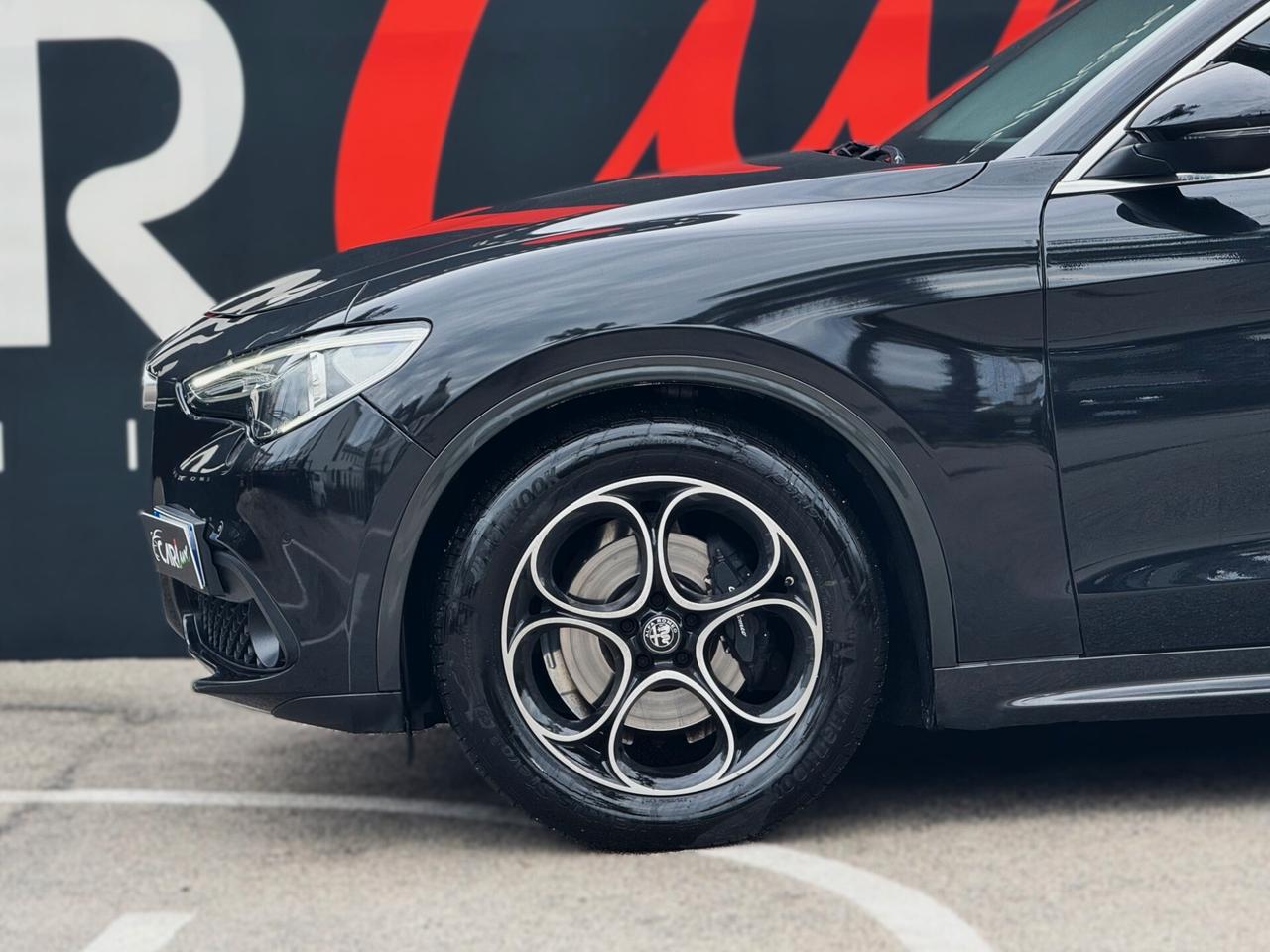 Alfa Romeo Stelvio 2.2 Turbo Diesel Ti 160CV TETTO