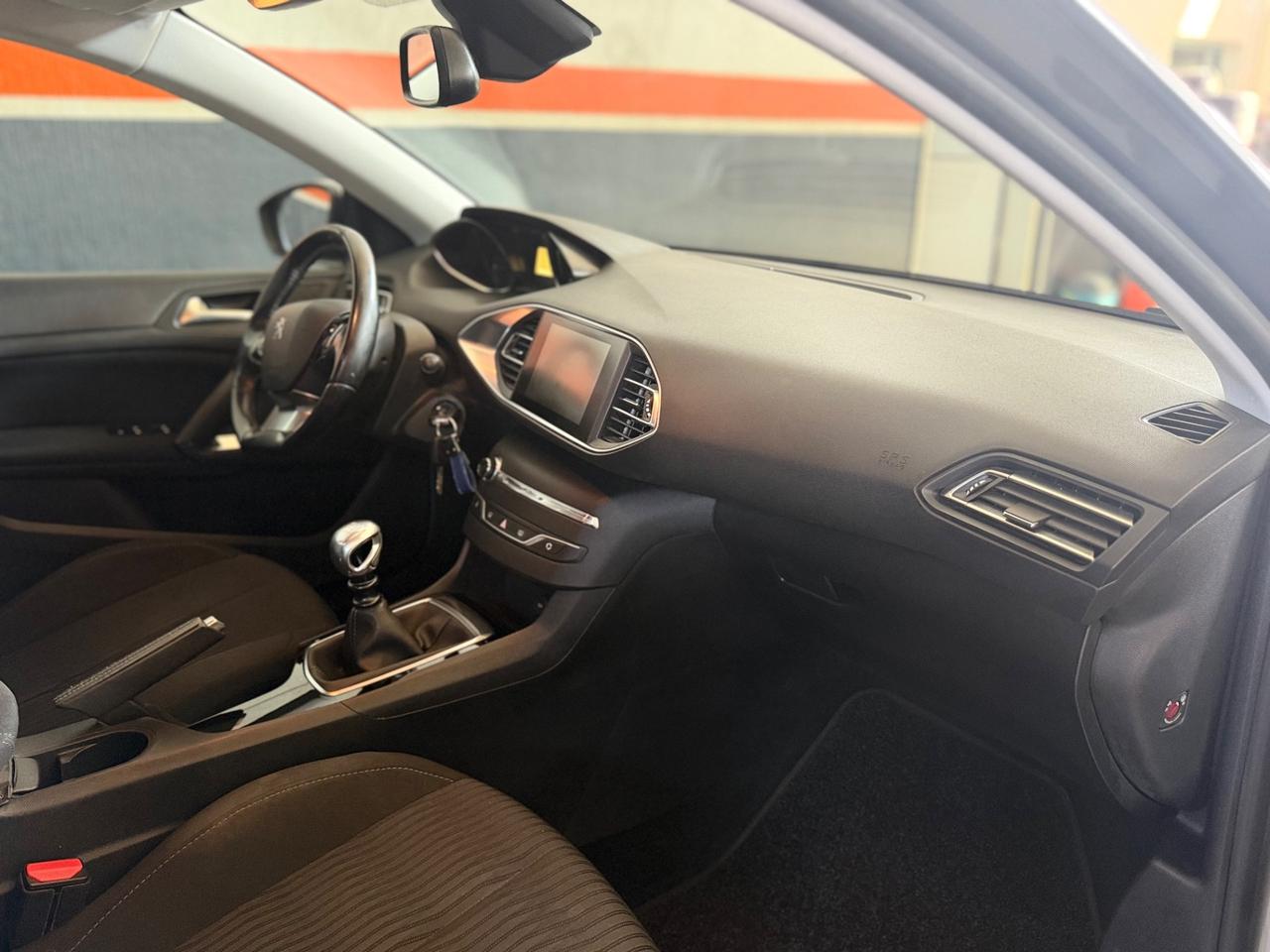 Peugeot 308 BlueHDi 120 S&S SW Active NEOPATENTATI