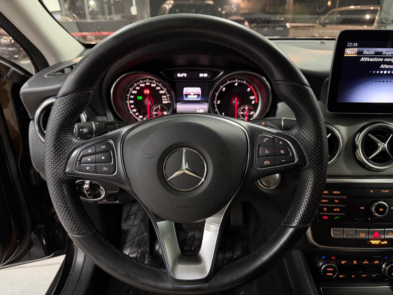 Mercedes-benz GLA 200 d Automatic Premium