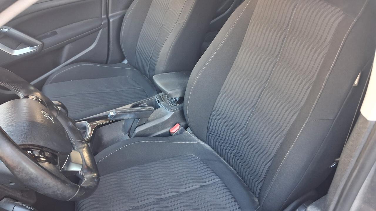 Peugeot 308 1.6 HDi 92 CV Business