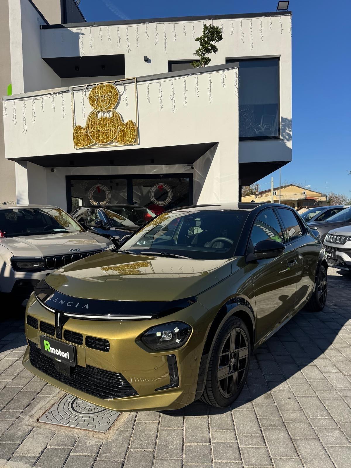 Lancia Ypsilon Hybrid e-DCT LX