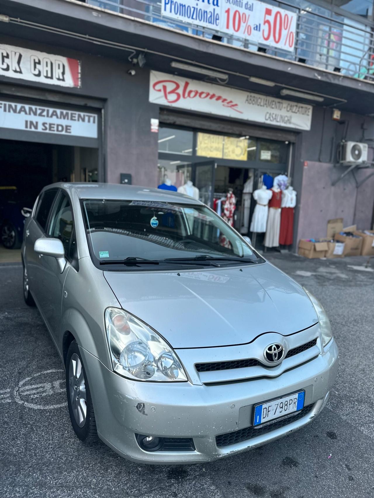 Toyota Corolla Verso 2.2 16V D-4D Sol