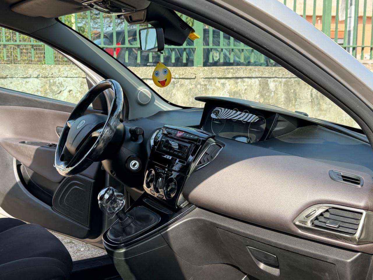 Lancia Ypsilon ecochic GPL