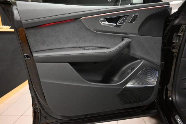 AUDI RS Q8 PERFORMANCE 640CV MOD.2026 CARBOCERAMICI SCONTO28%