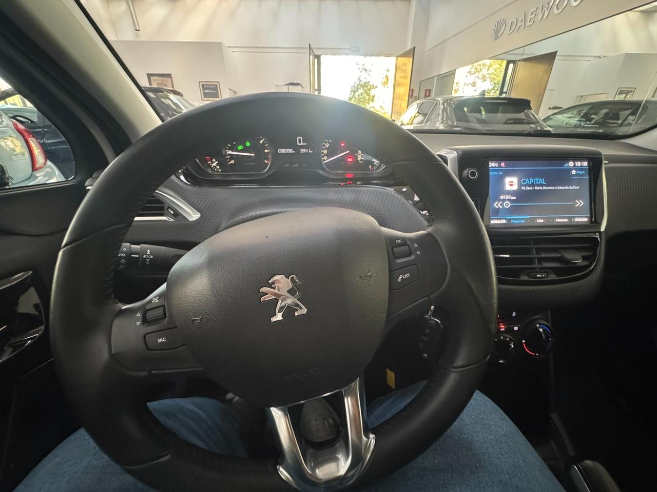 Peugeot 208 PureTech 82 Stop&Start 5 porte Allure - EDIZIONE LIMITATA: SIGNATURE