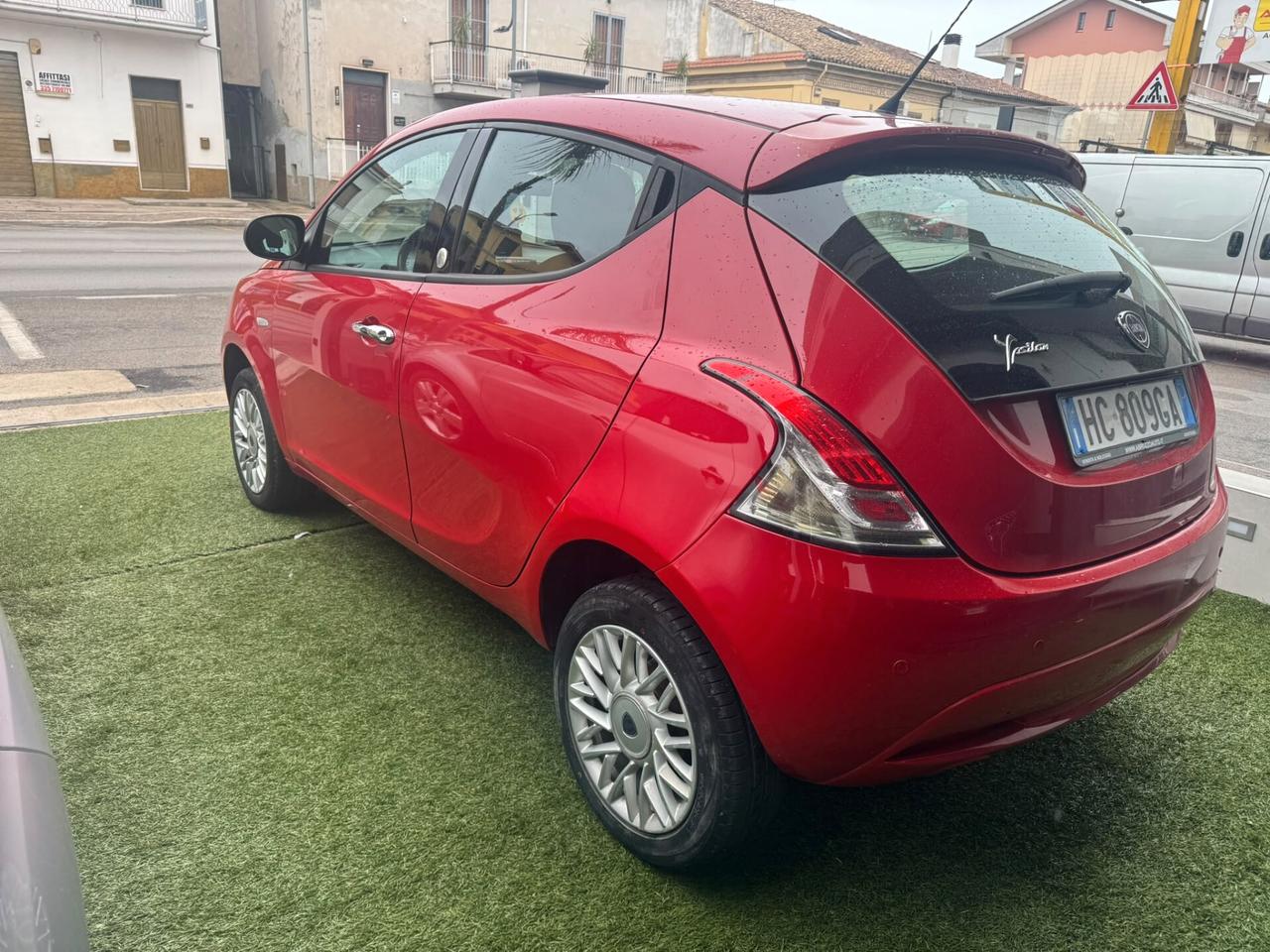 Lancia Ypsilon 0.9 TwinAir 85 CV 5 porte S&S Silver