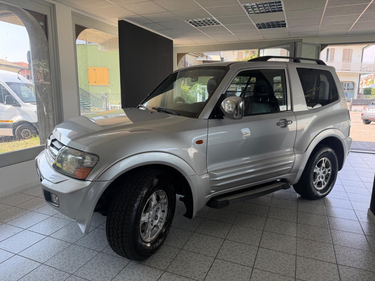 Mitsubishi Pajero 3.2 16V DI-D 3p. GLX