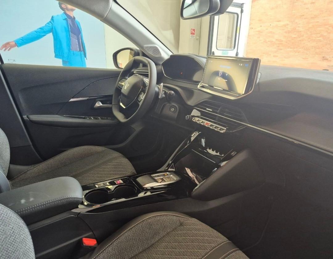PEUGEOT 208 5P P 12E MHEV P6