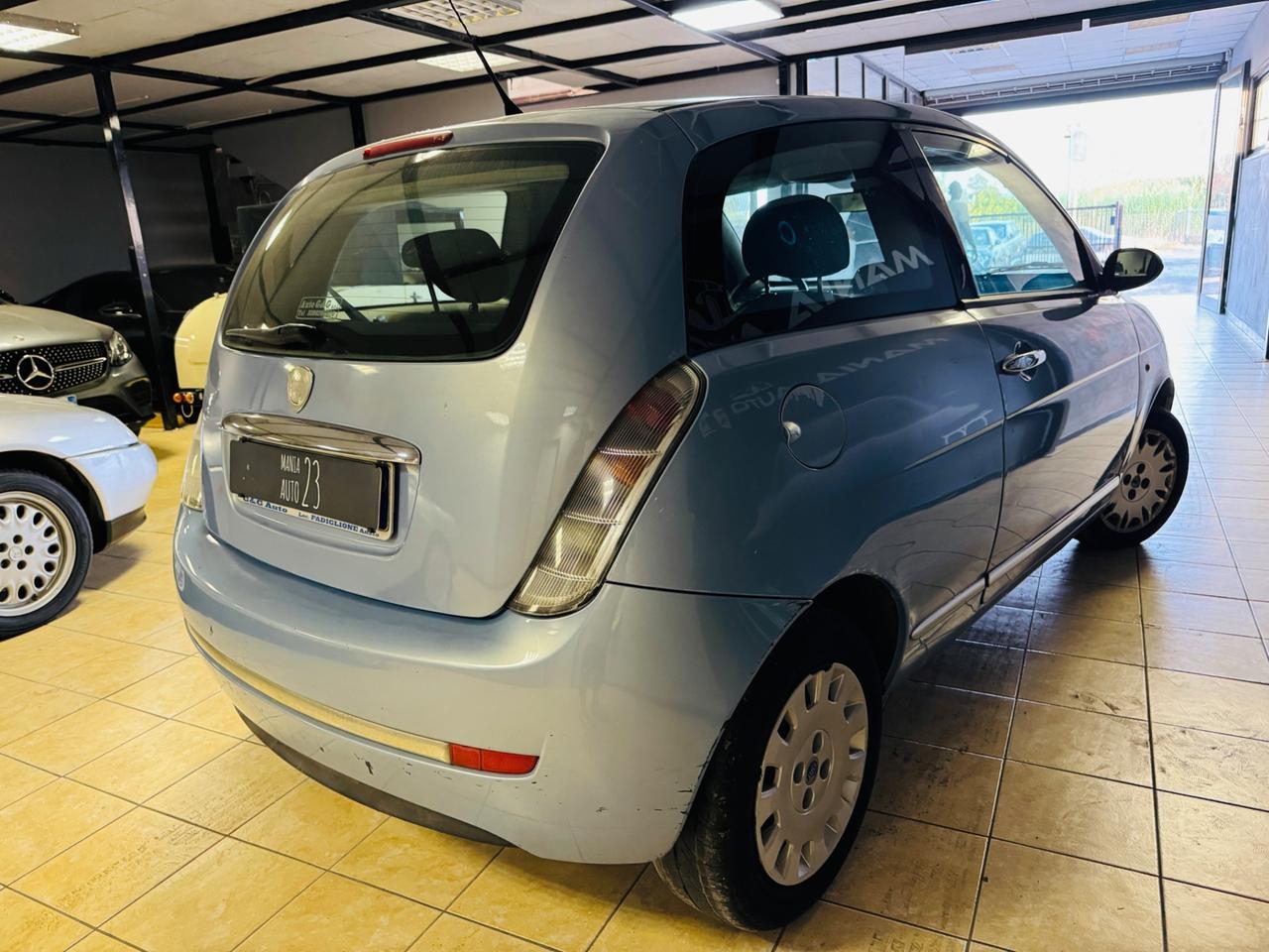 Lancia Ypsilon 1.2 69 CV Diva*neopatentati*