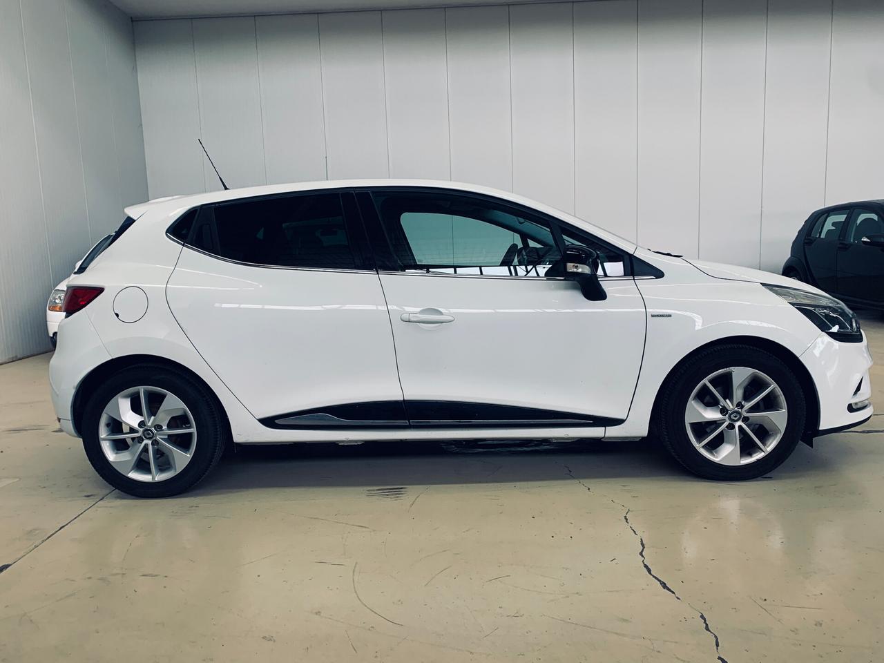 Renault Clio 1.2 75CV 5p LIMITED - NEOPATENTATI -