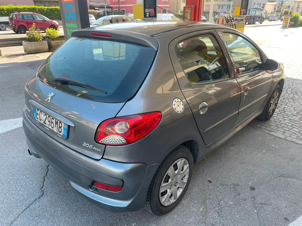 Peugeot 206 Plus 1.1 60CV 5p. Trendy
