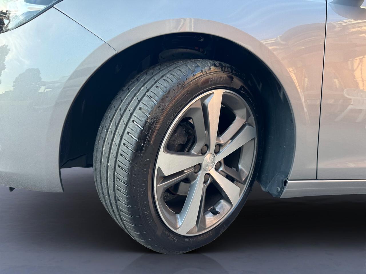 Peugeot 308 BlueHDi 100 S&S SW Active