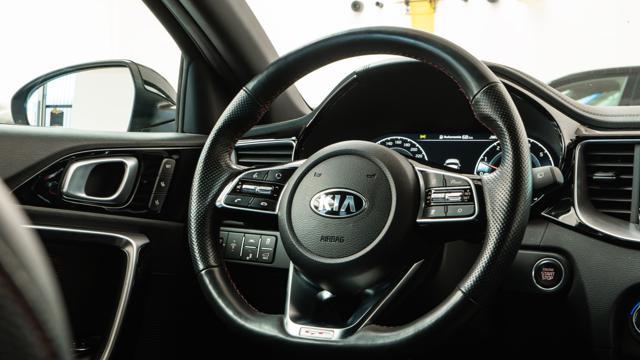 KIA Proceed 1.6 T-GDI DCT GT IVA UNIPRO