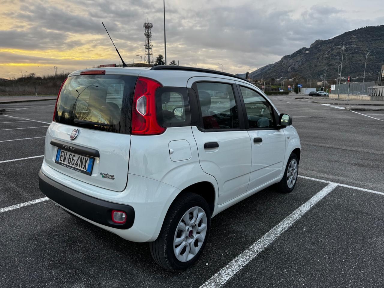 Fiat Panda 0.9 TwinAir Turbo Natural Power Lounge