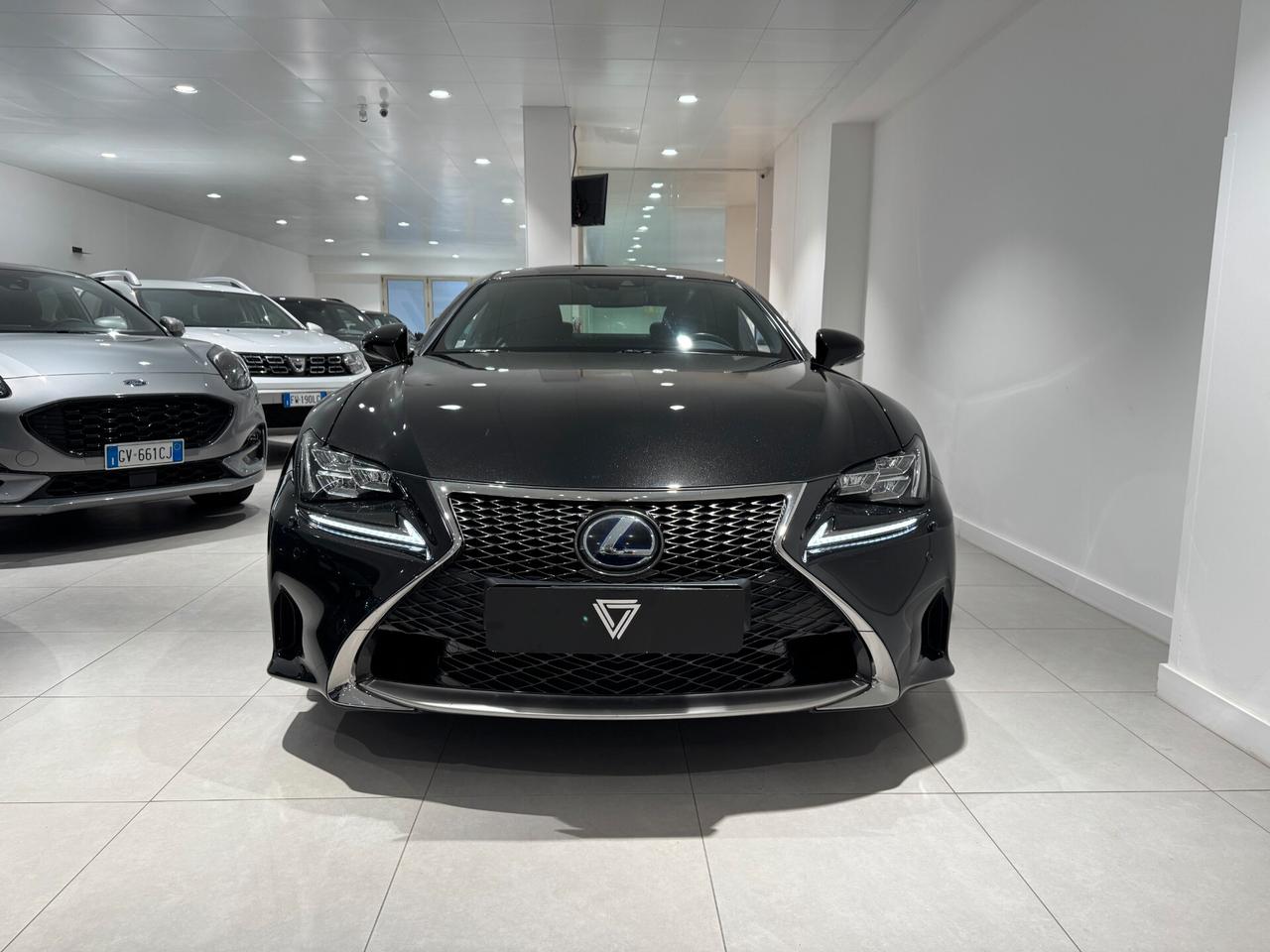 Lexus RC 300h Hybrid F Sport