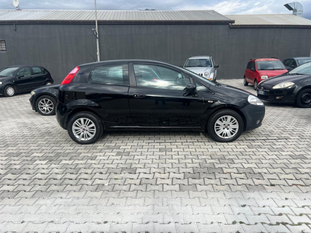 Fiat Grande Punto Grande Punto 1.4 3 porte Active Natural Power