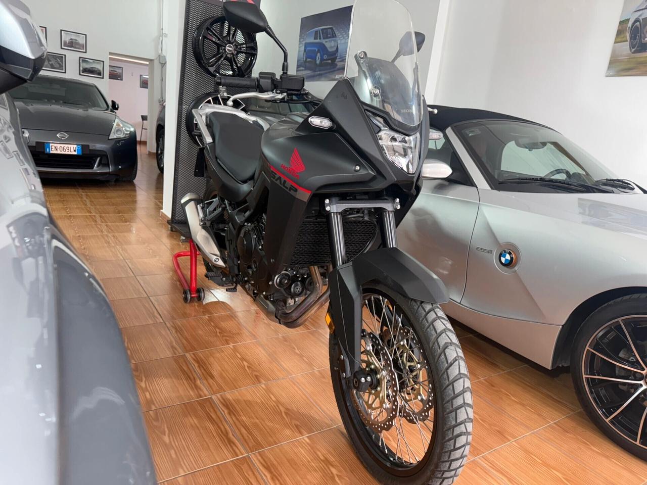Honda Transalp 750 DEPO A LIBRETTO A2 GARANZIA UFFICIALE HONDA