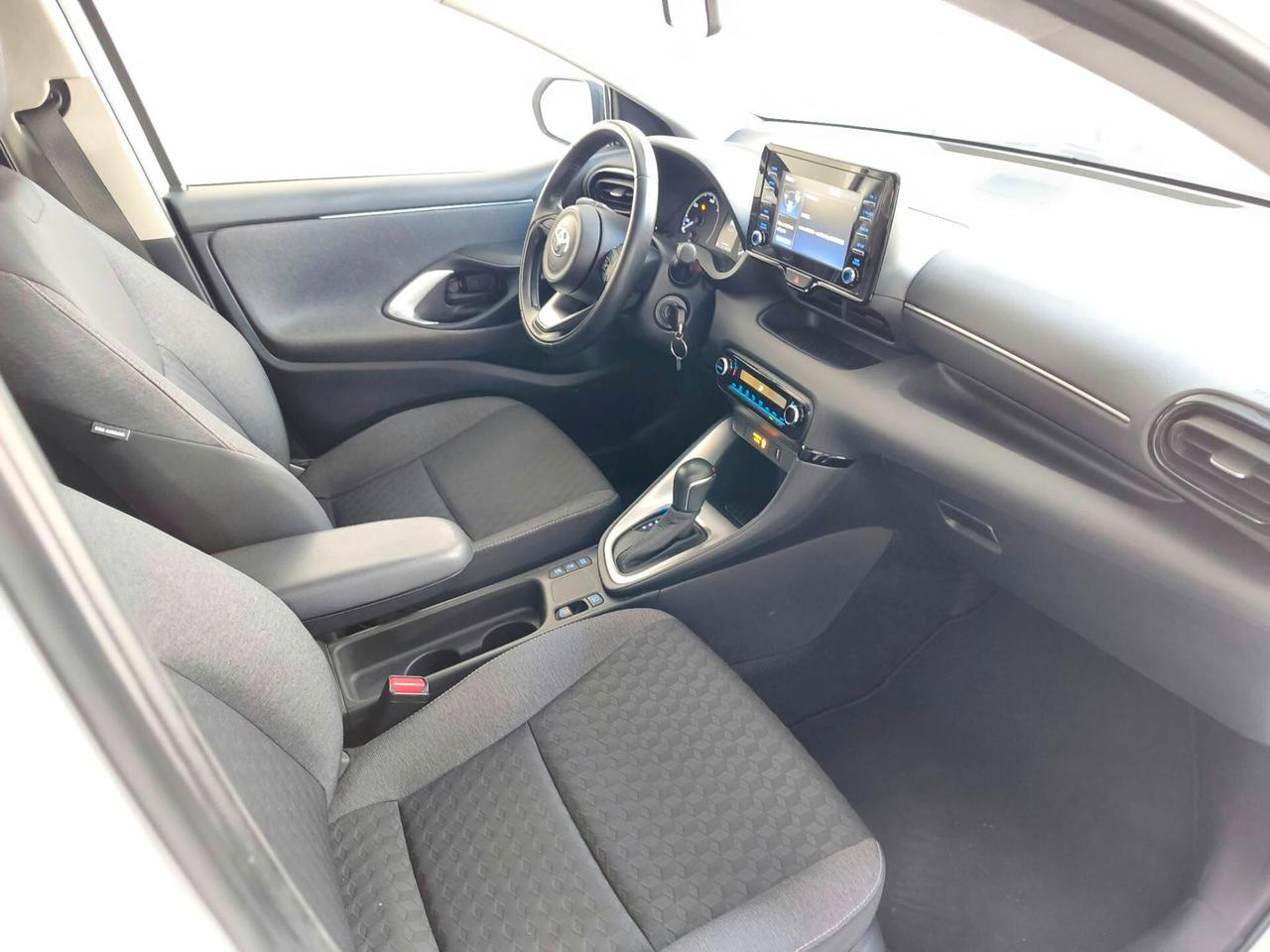 Toyota Yaris 1.5 Hybrid 5 porte Business