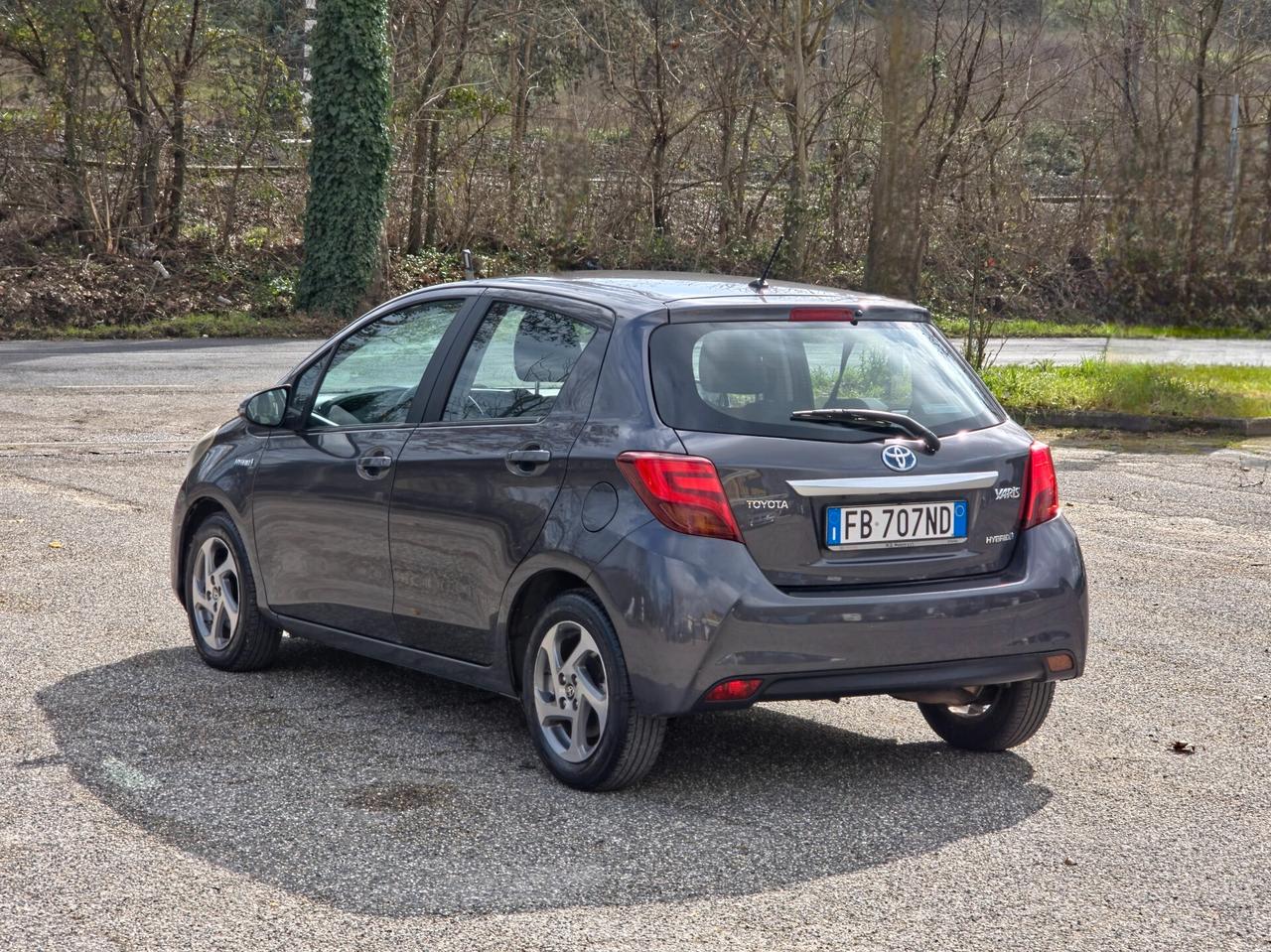 Toyota Yaris 1.5 Hybrid 5 porte Active 2015-E6B Automatico NEO