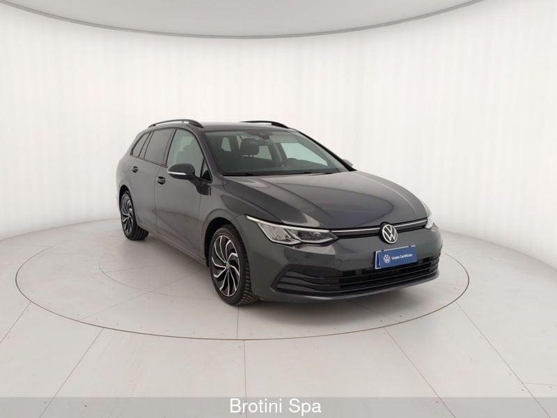 Volkswagen Golf 1.0 eTSI EVO DSG Variant Life