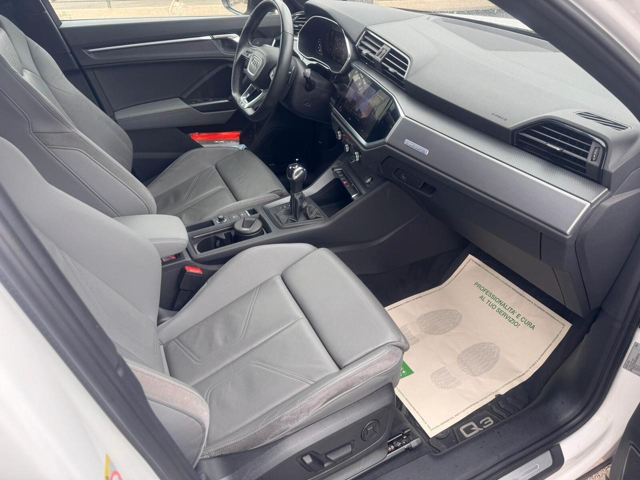 Audi Q3 Sportback 35 TDI quattro S line edition Tetto
