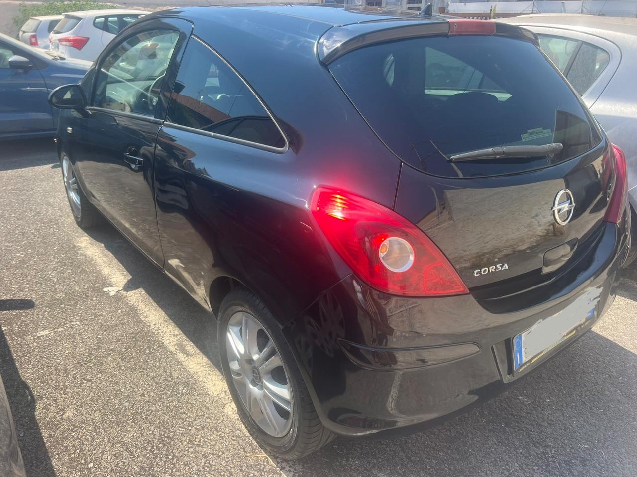 Opel corsa 1.2 benzina GPL anno 2013