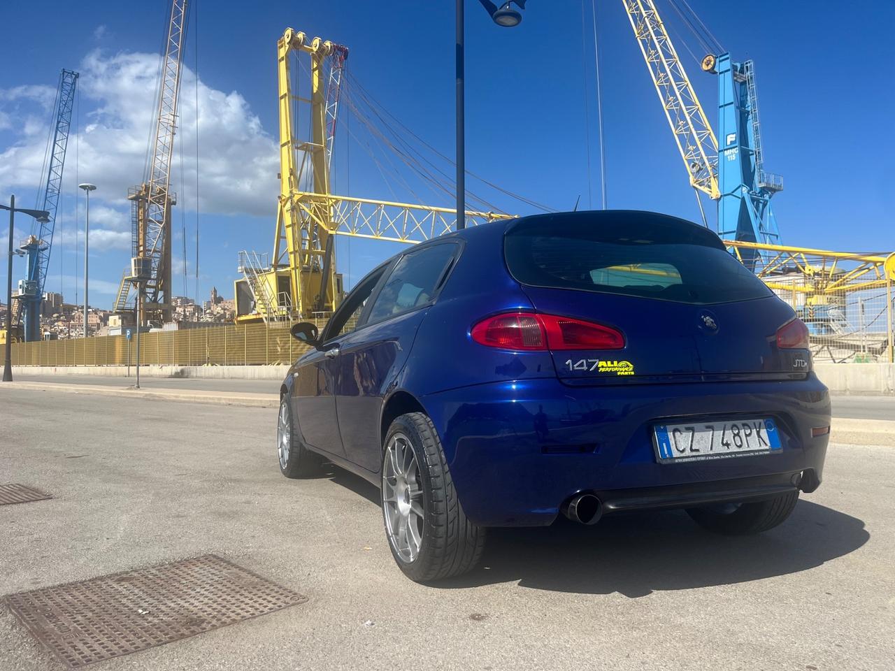 Alfa Romeo 147 1.9 JTD M-JET 16V 5 porte Dist.