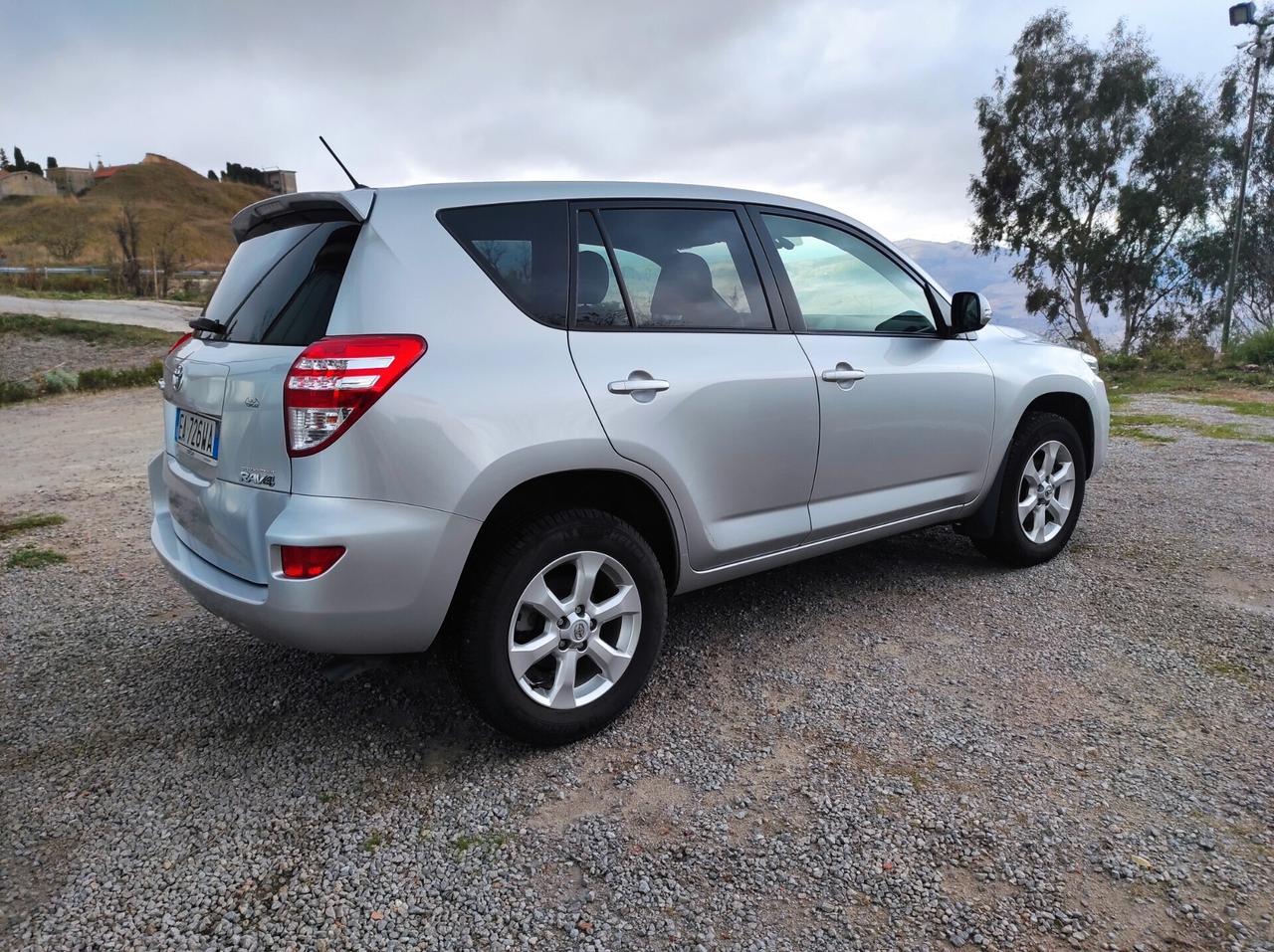 Toyota RAV 4 4X4 Crossover 2.2 D-4D 150 CV Exclusive