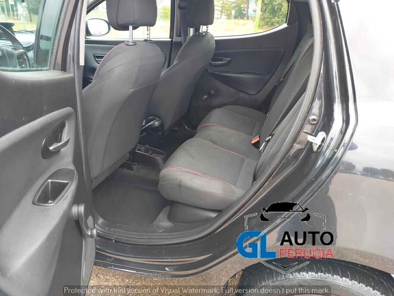 Lancia Ypsilon 0.9 TwinAir 85 CV Metano Elefantino rosa UNICOPROPR.