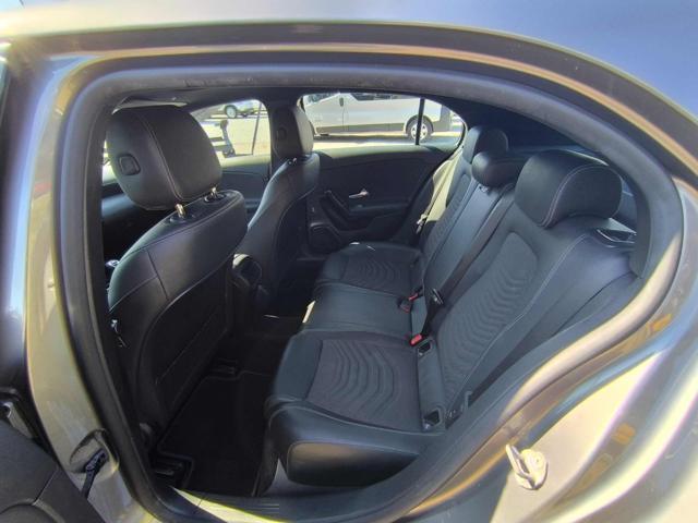 MERCEDES-BENZ A 180 d Sport