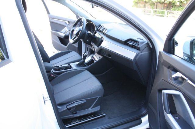 AUDI Q3 35 TDI S tronic Business