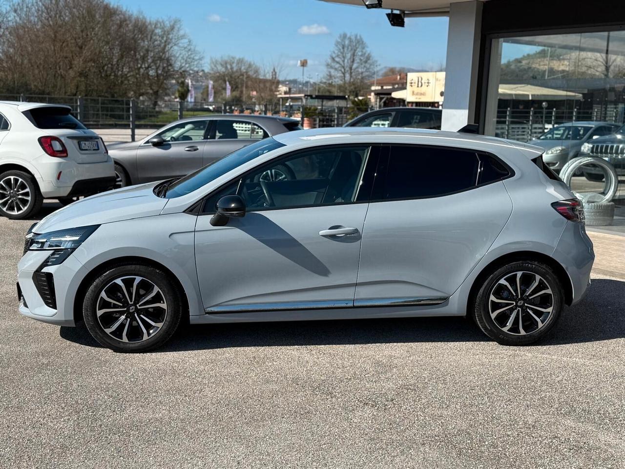 Renault Clio GPL ESCLUSIVA LED NAVI CAMERA FULL OPTIONAL POCHISSIMI KM AFFARE