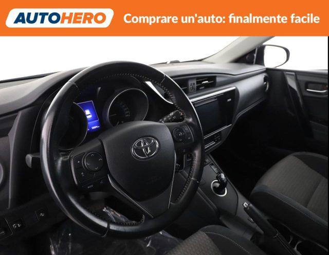 TOYOTA Auris 1.8 Hybrid Black Edition