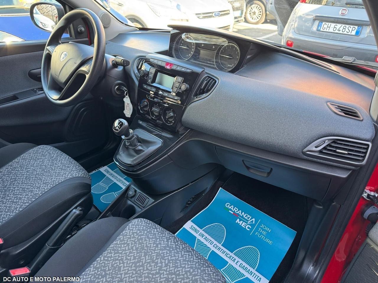 Lancia Ypsilon 1.0 Fire 69CV..Hybrid Ecochic.2022