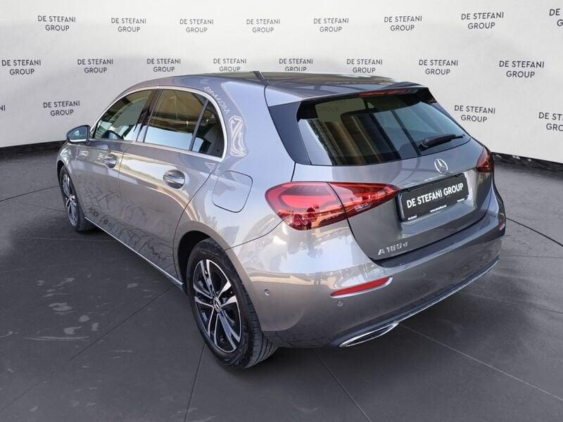 Mercedes-Benz Classe A A 180 d Progressive Advanced