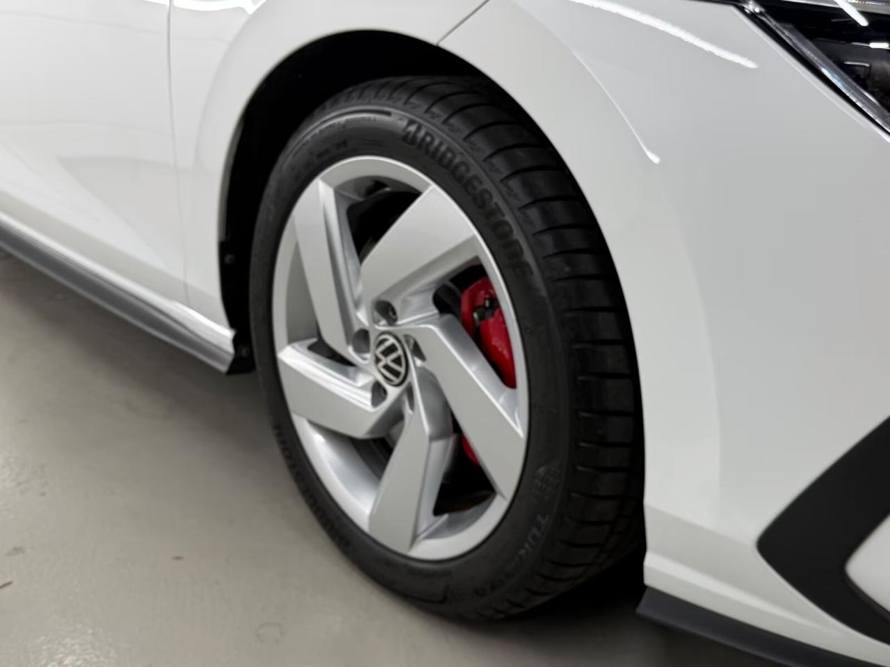 Volkswagen Golf GTI 2.0 TSI