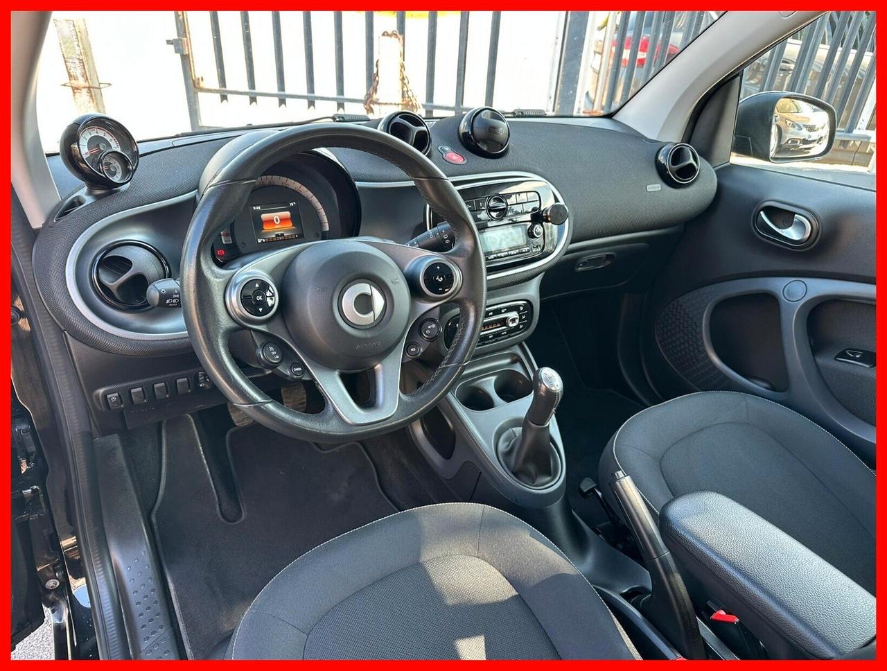 Smart ForTwo 70 1.0 Passion total black