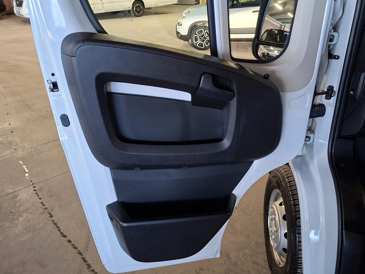 Citroen Jumper 35 2.2 BlueHDi L4 con Furgonatura (BOX) Km.0