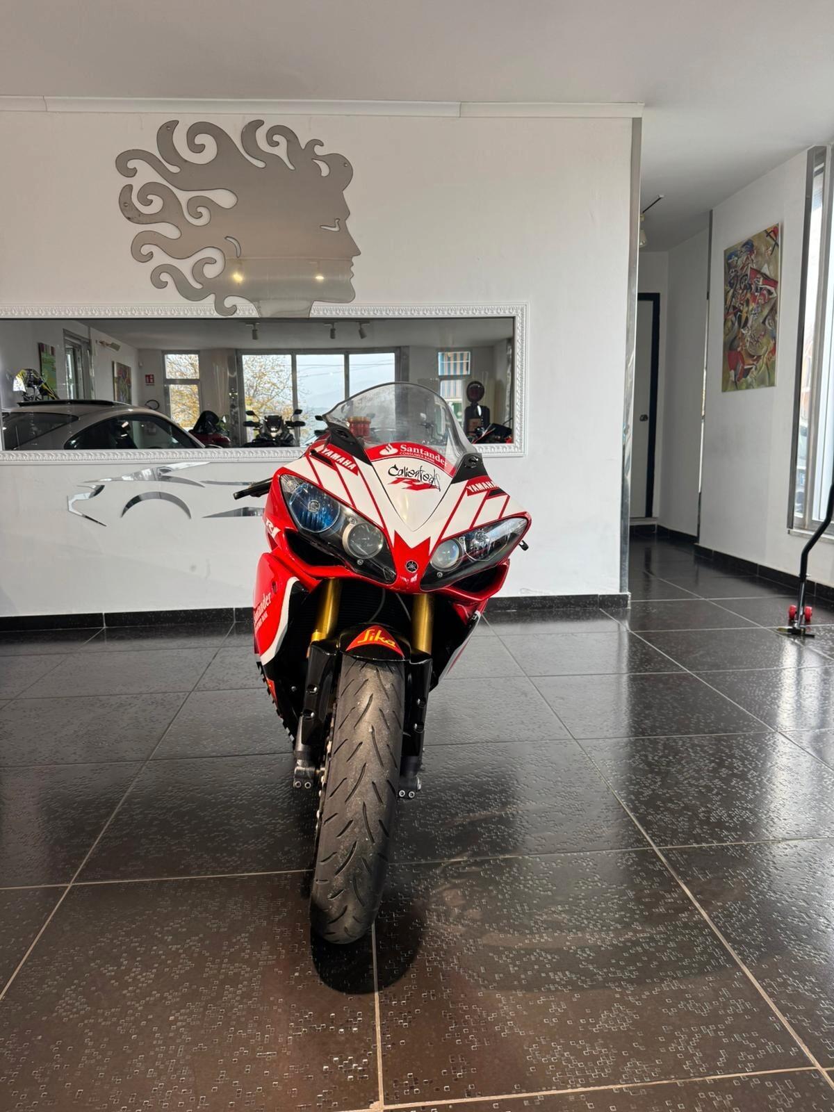 Yamaha YZF R1 santander limited edtion