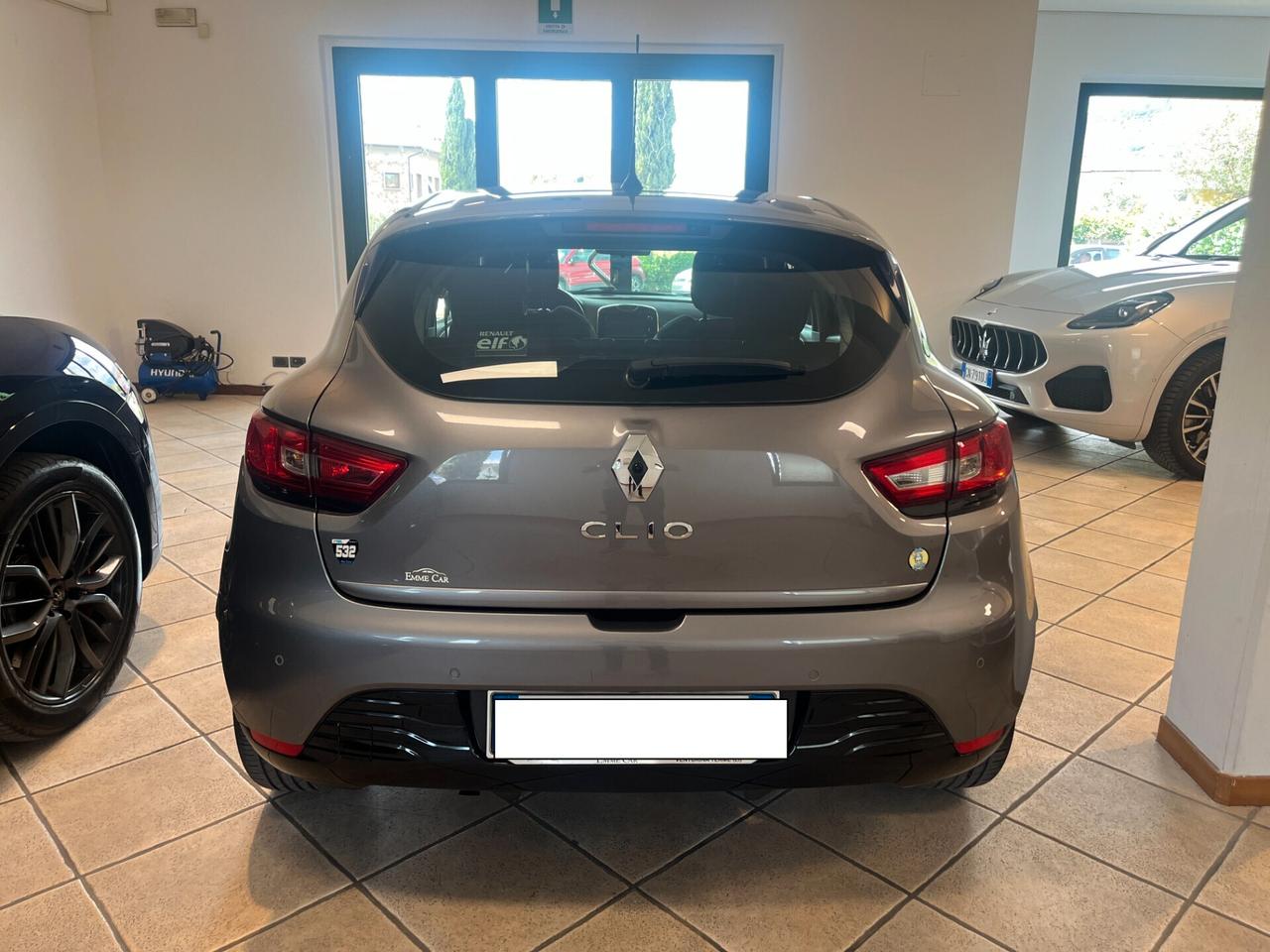 Renault Clio 1.2 75CV 5 porte costume national