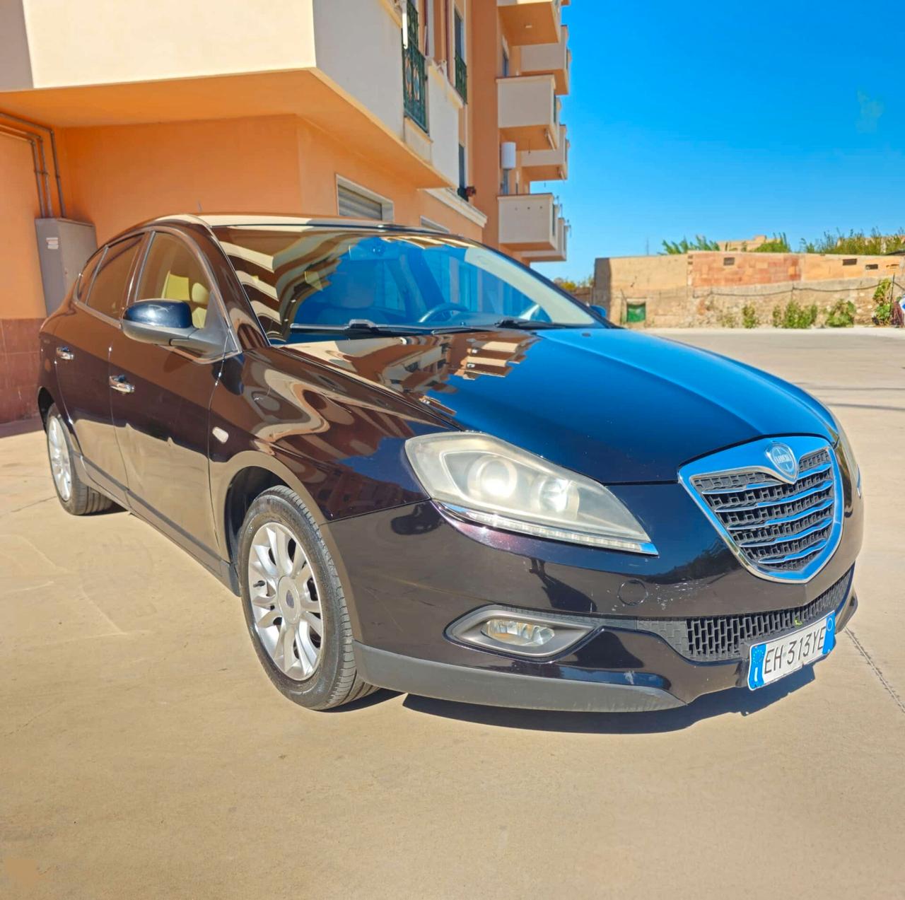Lancia Delta 1.6 MJT DPF 105 CV Gold