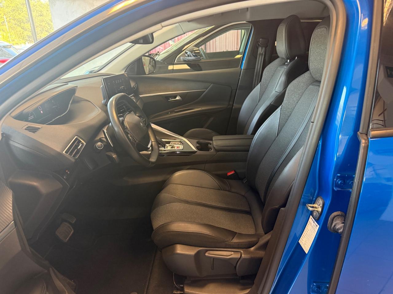 Peugeot 3008 BlueHDi 130 S&S EAT8 Allure