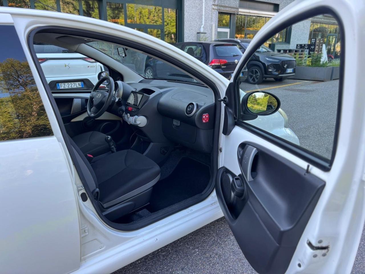 Toyota Aygo 1.0 12V VVT-i 5 porte Active Connect